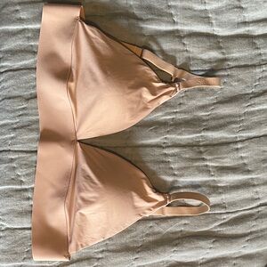 Siella No-Show Triangle Bra